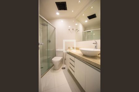 Apartamento à venda com 127m², 3 quartos e 2 vagasBanheiro 