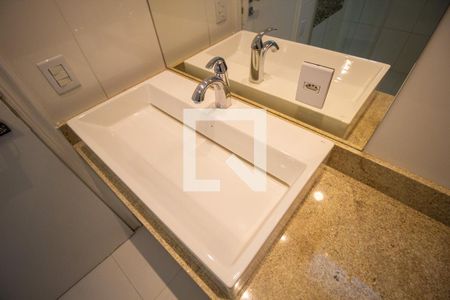 Apartamento à venda com 127m², 3 quartos e 2 vagasBanheiro da Suíte 1