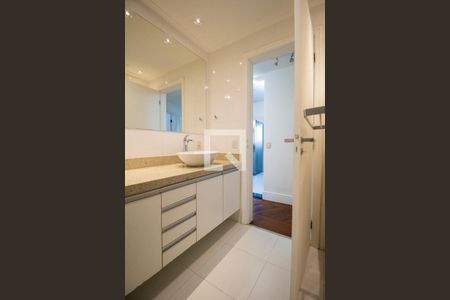 Apartamento à venda com 127m², 3 quartos e 2 vagasBanheiro 