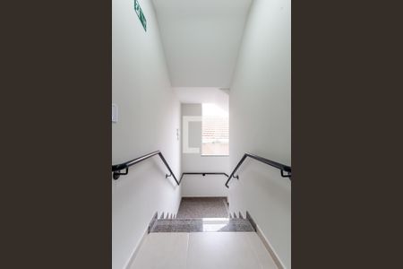 Apartamento para alugar com 25m², 1 quarto e sem vaga Apartamento para alugar com 25m², 1 quarto e sem vagaÁrea Comum- Escada Entrada