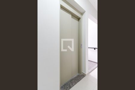 Apartamento para alugar com 25m², 1 quarto e sem vaga Apartamento para alugar com 25m², 1 quarto e sem vagaÁrea Comum - Elevador