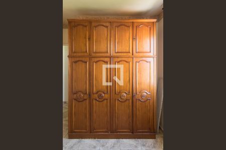 Apartamento à venda com 58m², 2 quartos e 1 vagaQuarto 2 - Armários