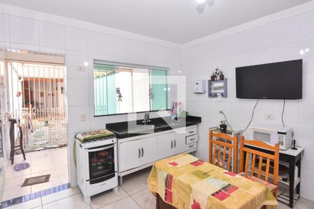 Casa à venda com 200m², 3 quartos e 3 vagasCozinha