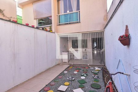 Casa à venda com 200m², 3 quartos e 3 vagasQuintal