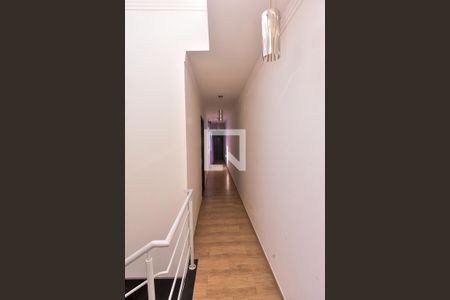 Casa à venda com 200m², 3 quartos e 3 vagasCorredor