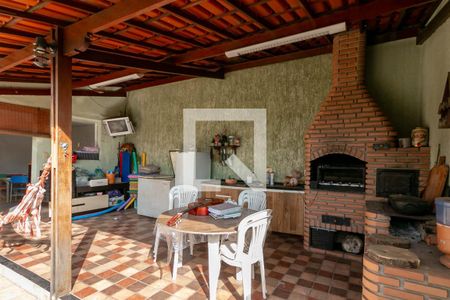 Casa de condomínio à venda com 232m², 3 quartos e 2 vagasEspaço Gourmet