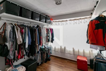 Casa de condomínio à venda com 232m², 3 quartos e 2 vagasQuarto Suíte