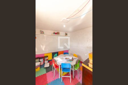 Casa de condomínio à venda com 232m², 3 quartos e 2 vagasQuarto de Serviço