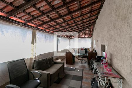 Casa de condomínio à venda com 232m², 3 quartos e 2 vagasVaranda