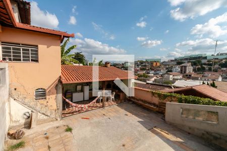 Casa de condomínio à venda com 232m², 3 quartos e 2 vagasQuintal