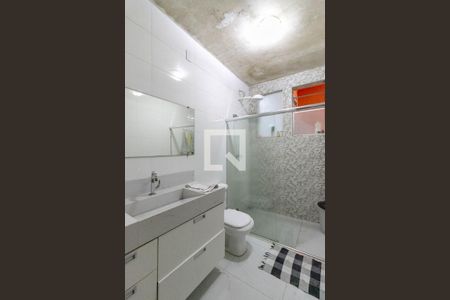Casa de condomínio à venda com 232m², 3 quartos e 2 vagasBanheiro Social