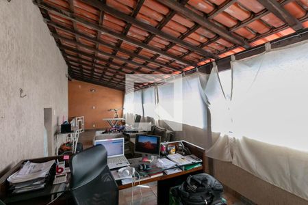 Casa de condomínio à venda com 232m², 3 quartos e 2 vagasVaranda