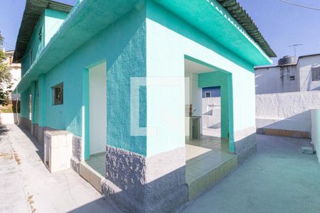 Casa para alugar com 400m², 2 quartos e 2 vagasQuintal