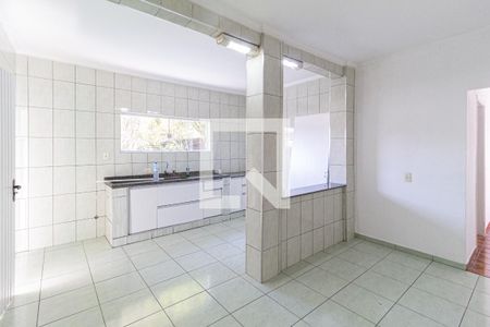 Casa para alugar com 400m², 2 quartos e 2 vagasCozinha