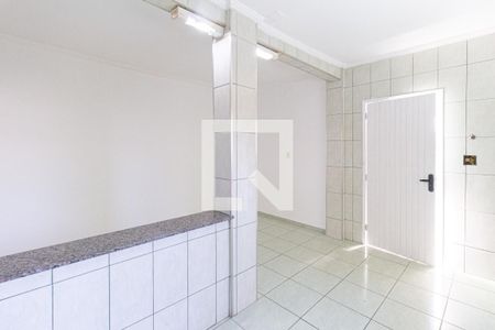 Casa para alugar com 400m², 2 quartos e 2 vagasCozinha