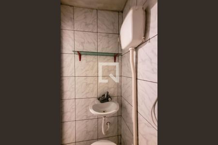 Banheiro de casa de condomínio para alugar com 1 quarto, 30m² em Vila Marte, São Paulo