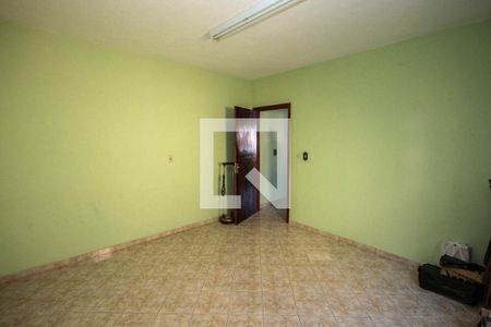 Quarto de casa à venda com 2 quartos, 147m² em Capão do Embira, São Paulo