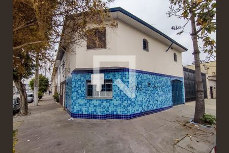 Casa para alugar com 70m², 2 quartos e 1 vagaFachada