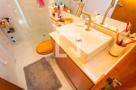 Apartamento à venda com 133m², 3 quartos e 2 vagasBanheiro do quarto 1