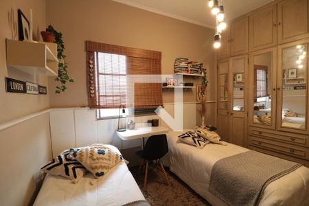 Casa à venda com 178m², 3 quartos e 3 vagasSuíte