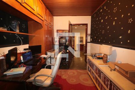 Casa à venda com 178m², 3 quartos e 3 vagasEscritório