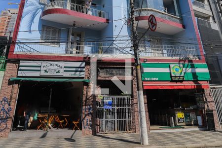 Apartamento para alugar com 80m², 2 quartos e sem vagaFachada