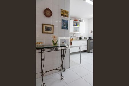 Apartamento à venda com 98m², 2 quartos e 1 vagaCozinha 