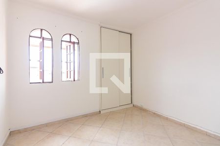 Suíte  de casa para alugar com 4 quartos, 90m² em Veloso, Osasco