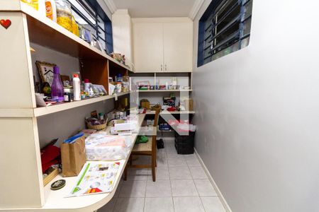 Casa à venda com 270m², 3 quartos e 3 vagasEscritório