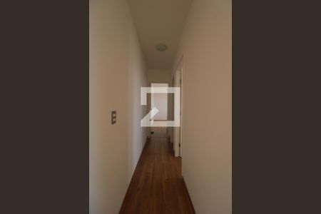 Corredor de apartamento à venda com 2 quartos, 55m² em Jardim Santa Genebra, Campinas