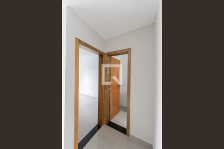 Corredor de apartamento para alugar com 1 quarto, 35m² em Vila Esperança, São Paulo