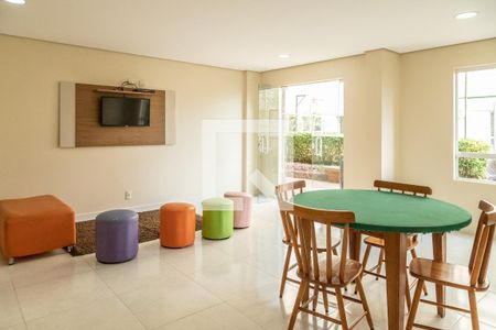 Apartamento à venda com 52m², 2 quartos e 1 vaga Apartamento à venda com 52m², 2 quartos e 1 vagaÁrea comum - Salão de Jogos 2