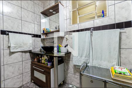 Casa à venda com 300m², 4 quartos e 3 vagasBanheiro da Suíte