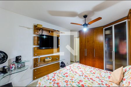 Casa à venda com 300m², 4 quartos e 3 vagasSuite