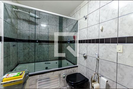 Casa à venda com 300m², 4 quartos e 3 vagasBanheiro da Suíte