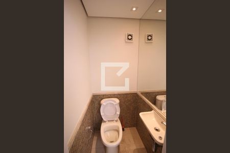 Lavabo de casa à venda com 4 quartos, 300m² em Água Fria, São Paulo