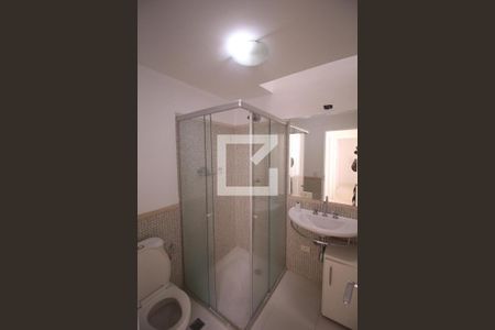 Banheiro de casa à venda com 4 quartos, 300m² em Água Fria, São Paulo