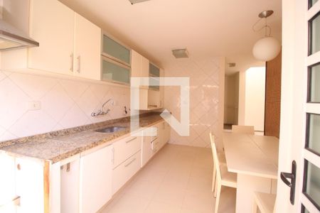 Cozinha de casa à venda com 4 quartos, 300m² em Água Fria, São Paulo