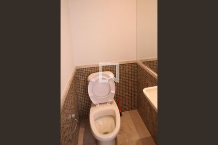 Lavabo de casa à venda com 4 quartos, 300m² em Água Fria, São Paulo