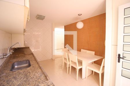 Cozinha de casa à venda com 4 quartos, 300m² em Água Fria, São Paulo