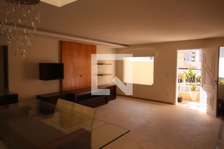 Sala de casa à venda com 4 quartos, 300m² em Água Fria, São Paulo