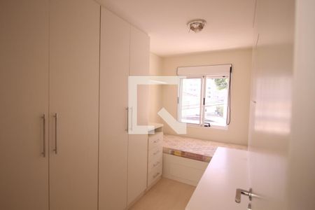 Casa à venda com 300m², 4 quartos e 4 vagasquarto 2