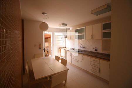 Cozinha de casa à venda com 4 quartos, 300m² em Água Fria, São Paulo