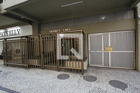 Entrada doPrédio de apartamento para alugar com 1 quarto, 72m² em Botafogo, Rio de Janeiro