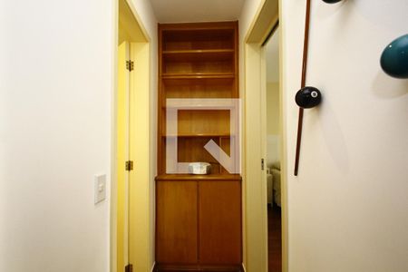 Corredor de apartamento para alugar com 1 quarto, 72m² em Botafogo, Rio de Janeiro
