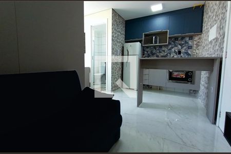 Sala/Cozinha de kitnet/studio para alugar com 1 quarto, 26m² em Vila Ré, São Paulo