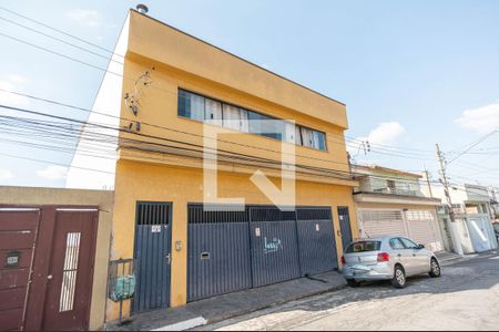 Casa de condomínio para alugar com 40m², 1 quarto e sem vaga Casa de condomínio para alugar com 40m², 1 quarto e sem vagaFachada