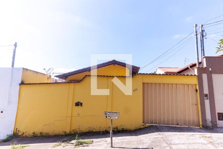 Casa à venda com 110m², 3 quartos e 2 vagas Casa à venda com 110m², 3 quartos e 2 vagasFachada