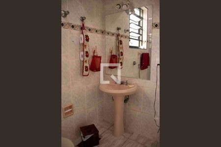 Casa para alugar com 450m², 3 quartos e 6 vagasBanheiro do Quarto 1