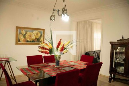 Casa para alugar com 450m², 3 quartos e 6 vagasCopa